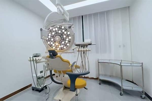 拉萨弗莱堡口腔诊疗室